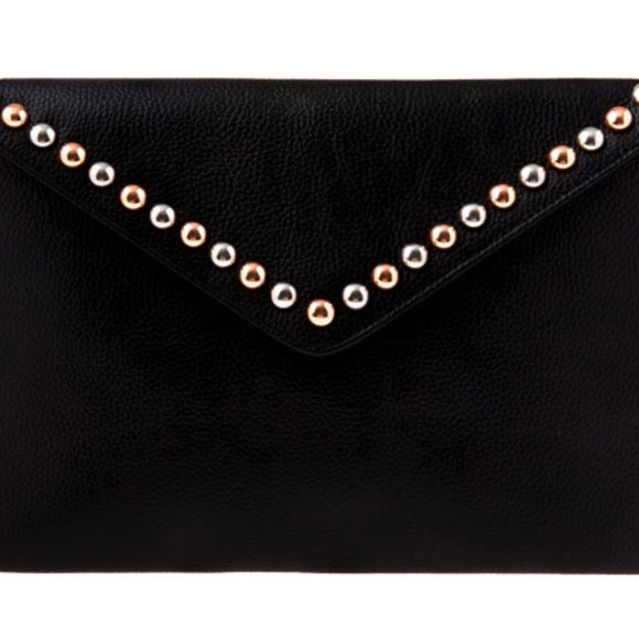 B-low the belt clutch - Picture 3 of 3